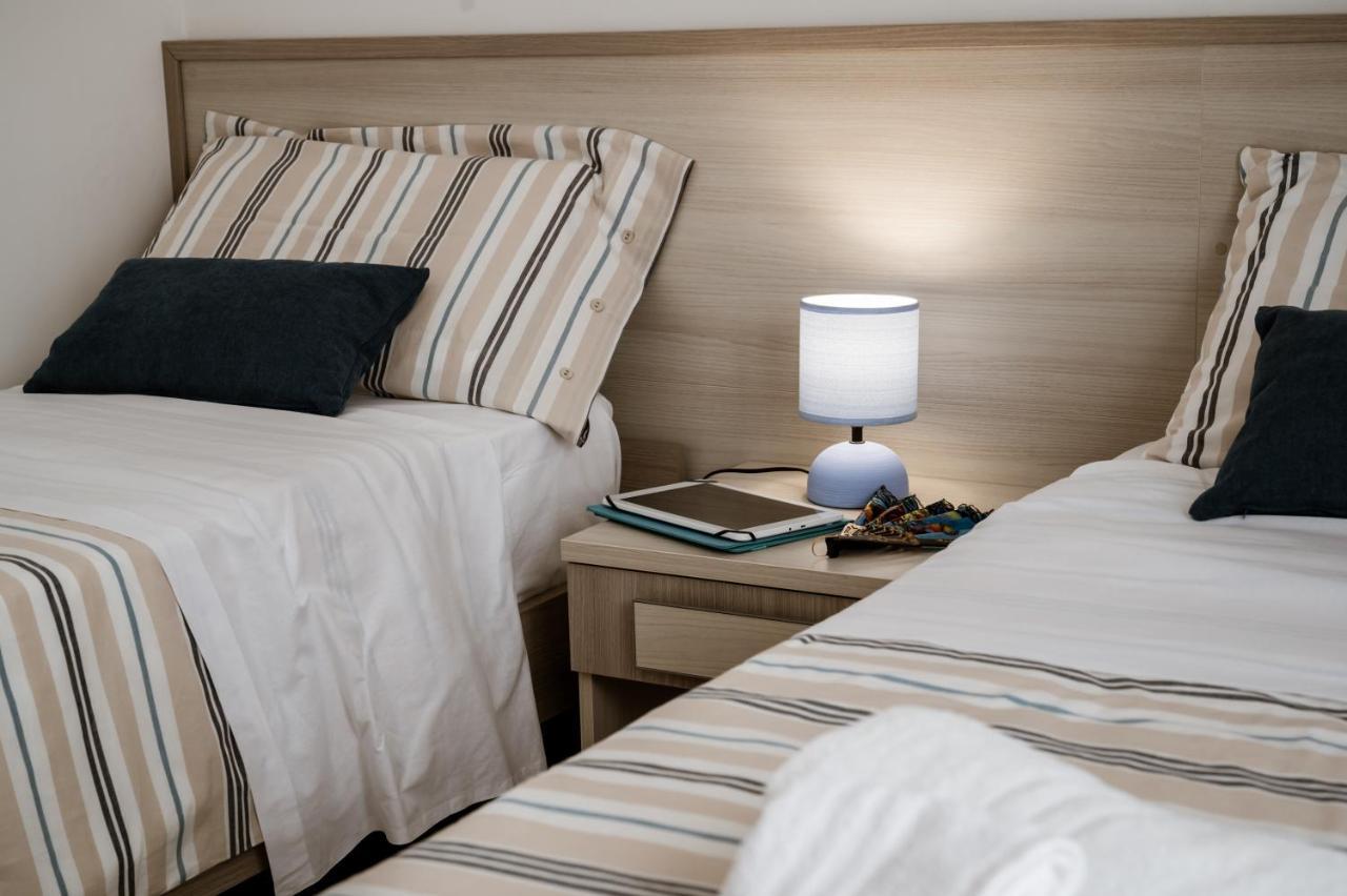 Orizzonte Blu Apartment เชฟาลู ภายนอก รูปภาพ